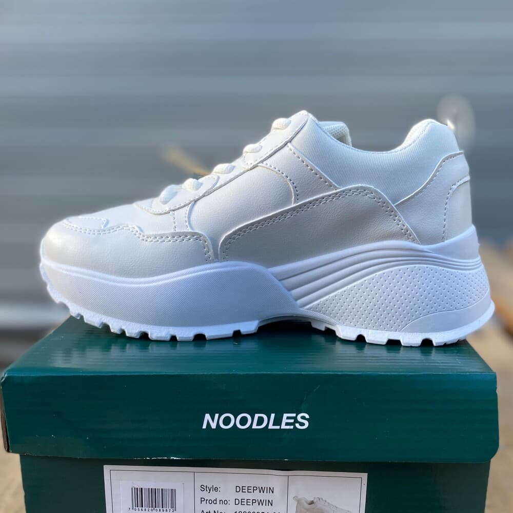 Noodles - Deepwin White 38 - main photo