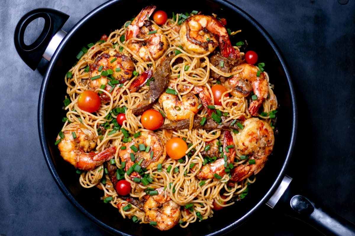 hva slags stekepanne er sunnest å bruke: pasta med topping i en panne