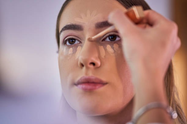 hvordan velge riktig concealer: concealer i ansiktet