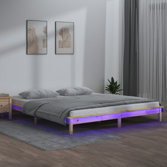 vidaXL Sengeramme med LED 200x200 cm heltre