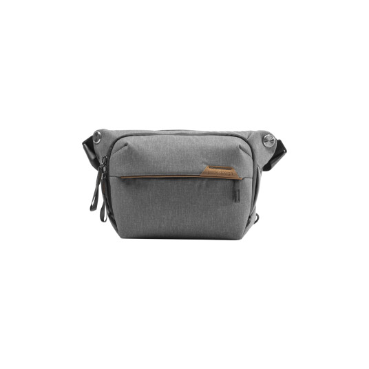 Peak Design Everyday Sling 3L V2 Ash. Liten slingbag m/ smarte løsninger