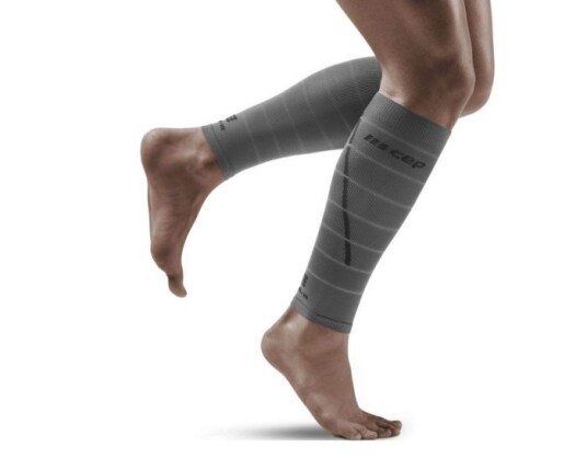 CEP Reflective Compression Calf Sleeves V=LÆG:45-50CM