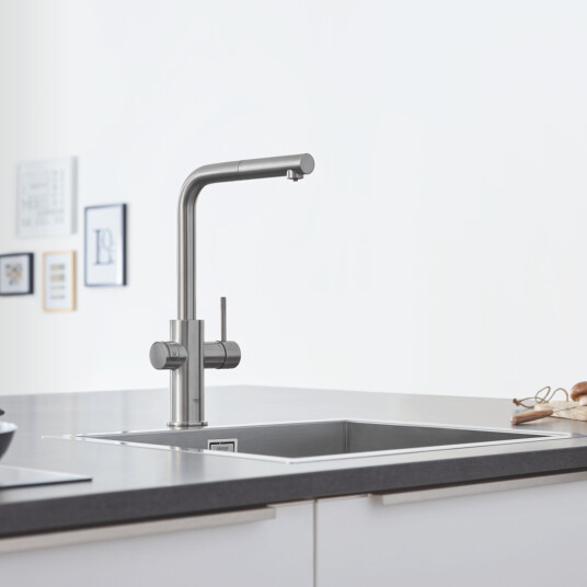 GROHE BLUE HOME KJØKKENARMATUR M/UTTREKKBAR L-TUT STARTSSETT SUPERSTEEL