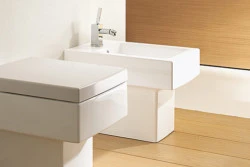 Duravit Vero Gulvstående bidé 370x540 mm, 3 blanderhull