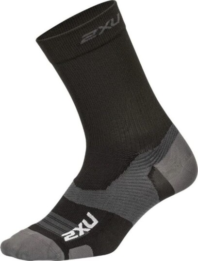 2XU Vectr Light Cushion Crew Sock 38-41.5, Black/Titanium