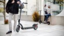 Sharp - Elektrisk scooter med fjæring bak - Svart